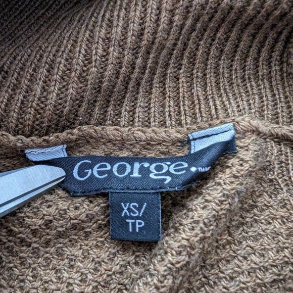 23. George Knit Cardigan Long Sleeve Brown Light knit, Rounded Bottoms, Long - Picture 10 of 11